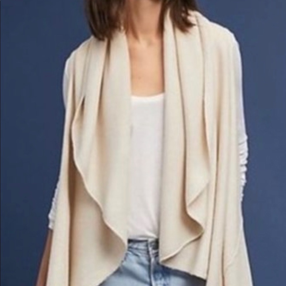 Anthropologie cascades shawl vest in ivory